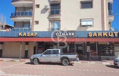 Menemen'de Stratejik Konumda Satılık Ticari Mülk. 