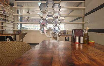 Menemen'de Stratejik Konumda Satılık Ticari Mülk. 