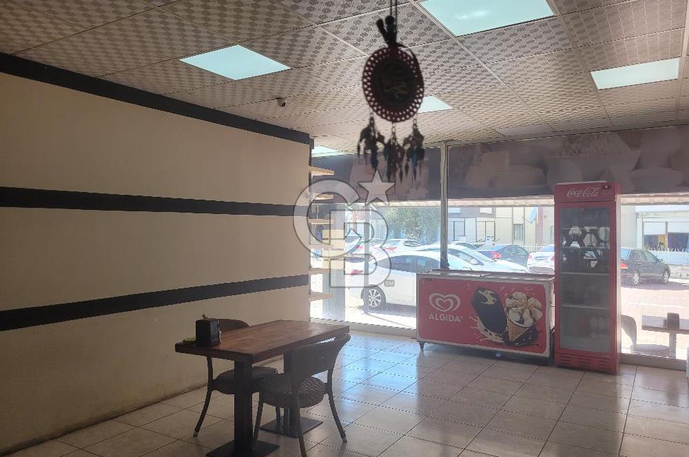 Menemen'de Stratejik Konumda Satılık Ticari Mülk. 