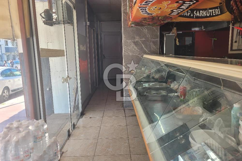 Menemen'de Stratejik Konumda Satılık Ticari Mülk. 