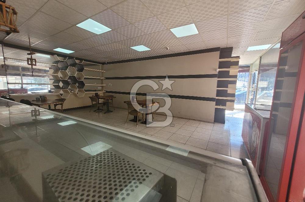 Menemen'de Stratejik Konumda Satılık Ticari Mülk. 