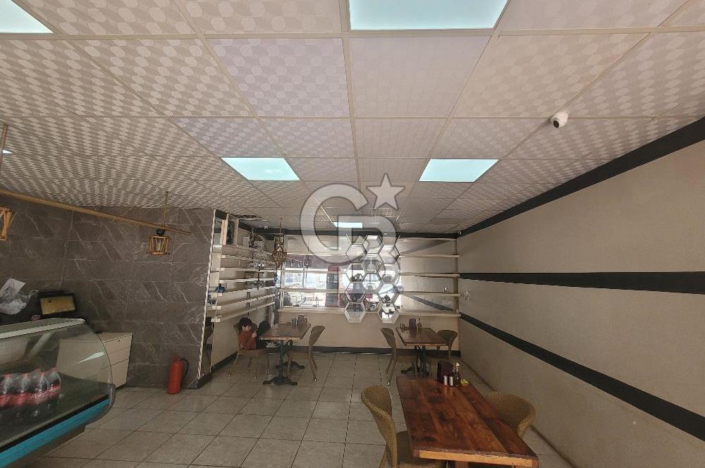 Menemen'de Stratejik Konumda Satılık Ticari Mülk. 