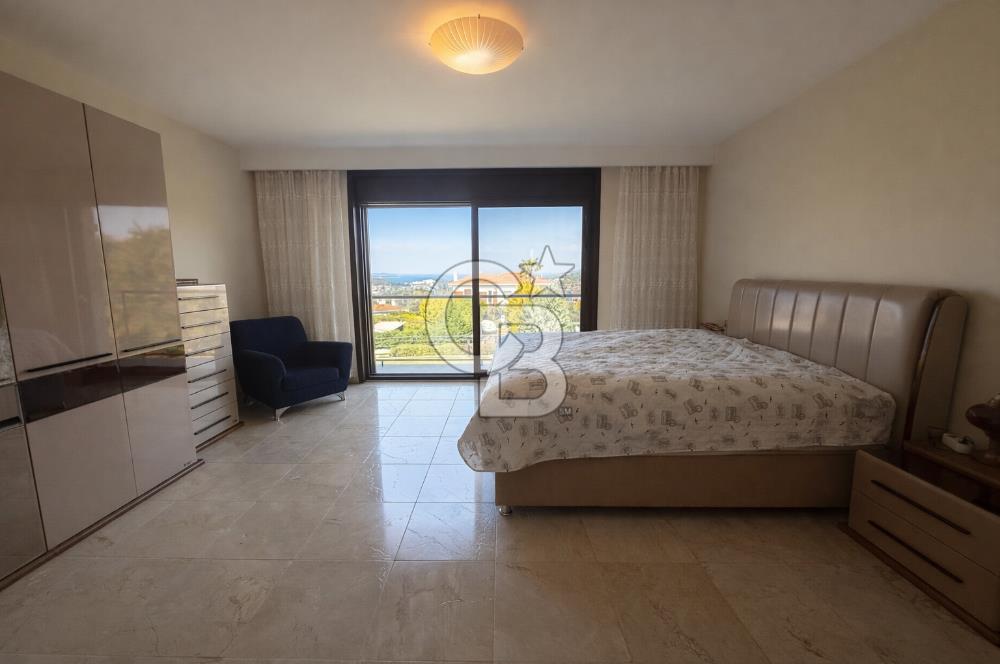 Kekliktepe’ye Komşu | Dört Mevsim Konakları’nda 1.150 m² Bahçe İçinde Villa