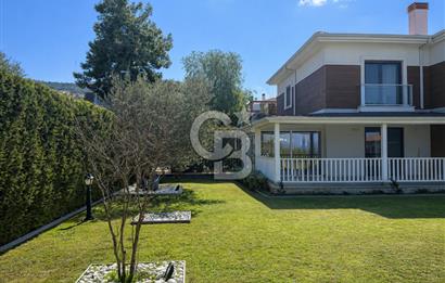 Kekliktepe’ye Komşu | Dört Mevsim Konakları’nda 1.150 m² Bahçe İçinde Villa