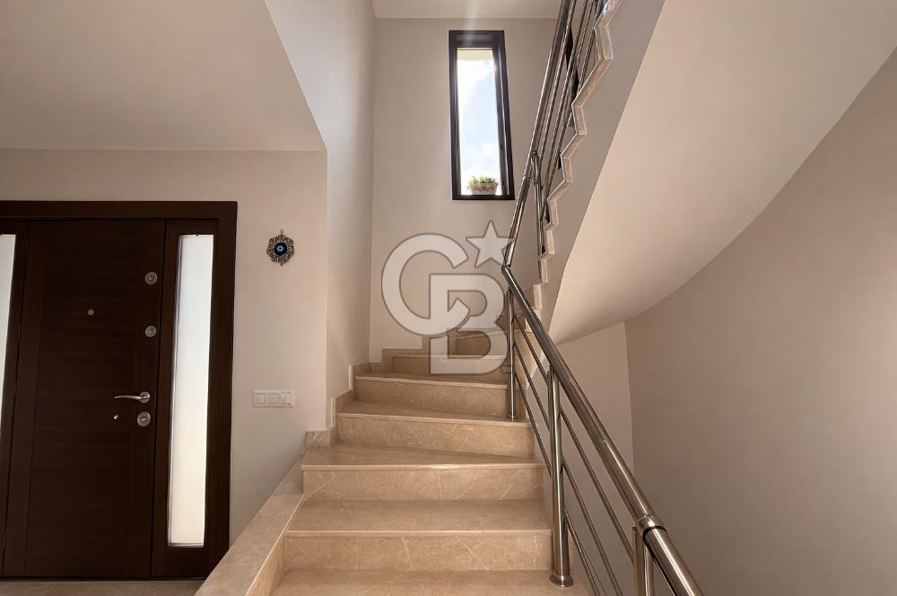 Kekliktepe’ye Komşu | Dört Mevsim Konakları’nda 1.150 m² Bahçe İçinde Villa