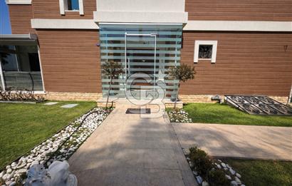 Kekliktepe’ye Komşu | Dört Mevsim Konakları’nda 1.150 m² Bahçe İçinde Villa