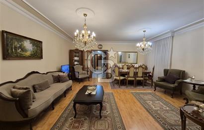 Kadıköy avşar sokak 3+1 ebeveyn banyolu geniş daire