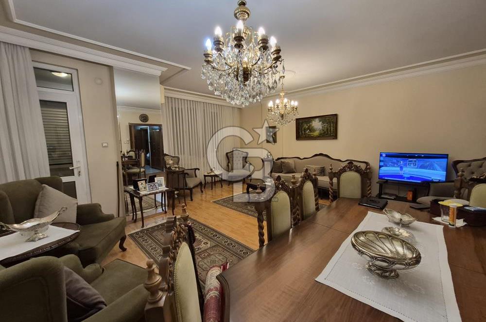 Kadıköy avşar sokak 3+1 ebeveyn banyolu geniş daire