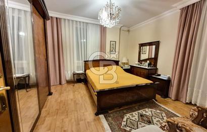 Kadıköy avşar sokak 3+1 ebeveyn banyolu geniş daire