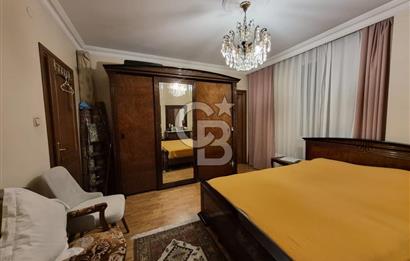 Kadıköy avşar sokak 3+1 ebeveyn banyolu geniş daire