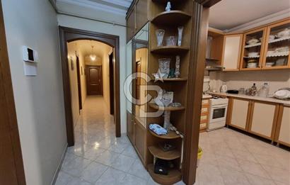 Kadıköy avşar sokak 3+1 ebeveyn banyolu geniş daire