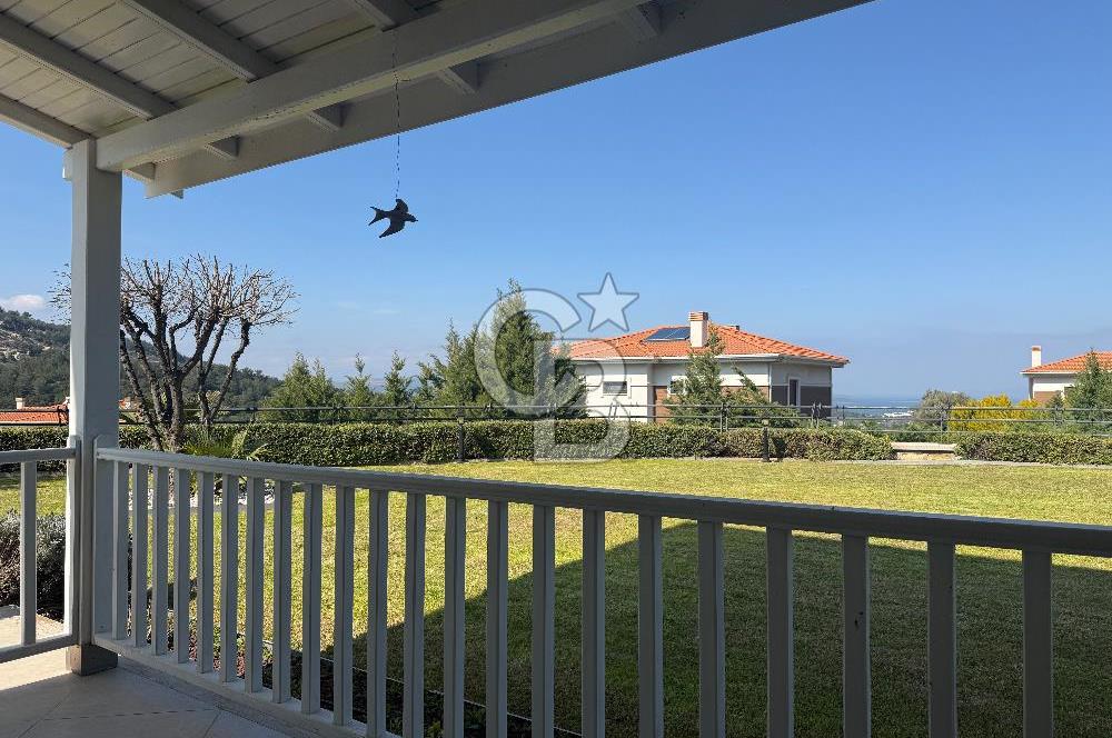 Kekliktepe’ye Komşu | Dört Mevsim Konakları’nda 1.150 m² Bahçe İçinde Villa