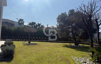 Kekliktepe’ye Komşu | Dört Mevsim Konakları’nda 1.150 m² Bahçe İçinde Villa