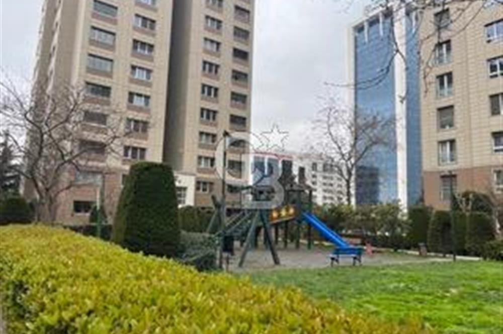 Kent plus Ataşehir'de 4+1 kiralık Daire 