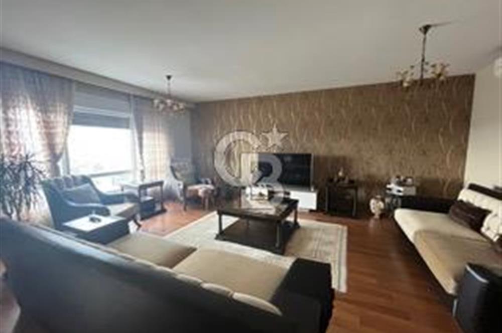 Kent plus Ataşehir'de 4+1 kiralık Daire 