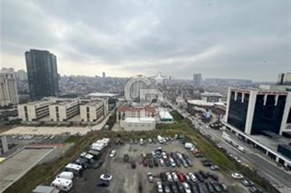 Kent plus Ataşehir'de 4+1 kiralık Daire 