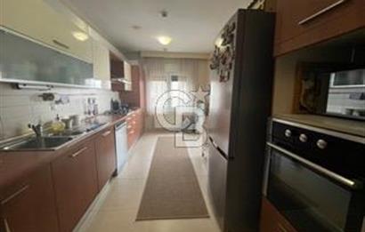 Kent plus Ataşehir'de 4+1 kiralık Daire 