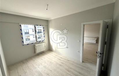 MENEMEN SEYREK’TE HAVUZLU SITEDE 1 + 1 