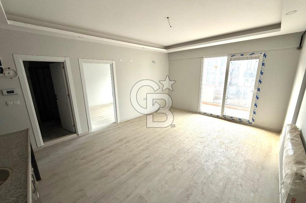 MENEMEN SEYREK’TE HAVUZLU SITEDE 1 + 1 