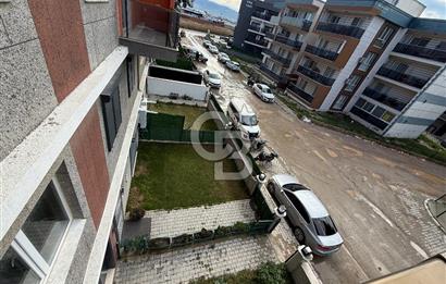 MENEMEN SEYREK’TE HAVUZLU SITEDE 1 + 1 