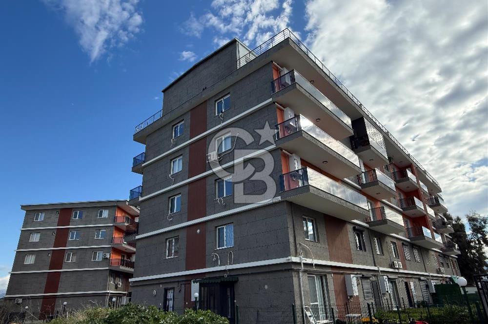 MENEMEN SEYREK’TE HAVUZLU SITEDE 1 + 1 