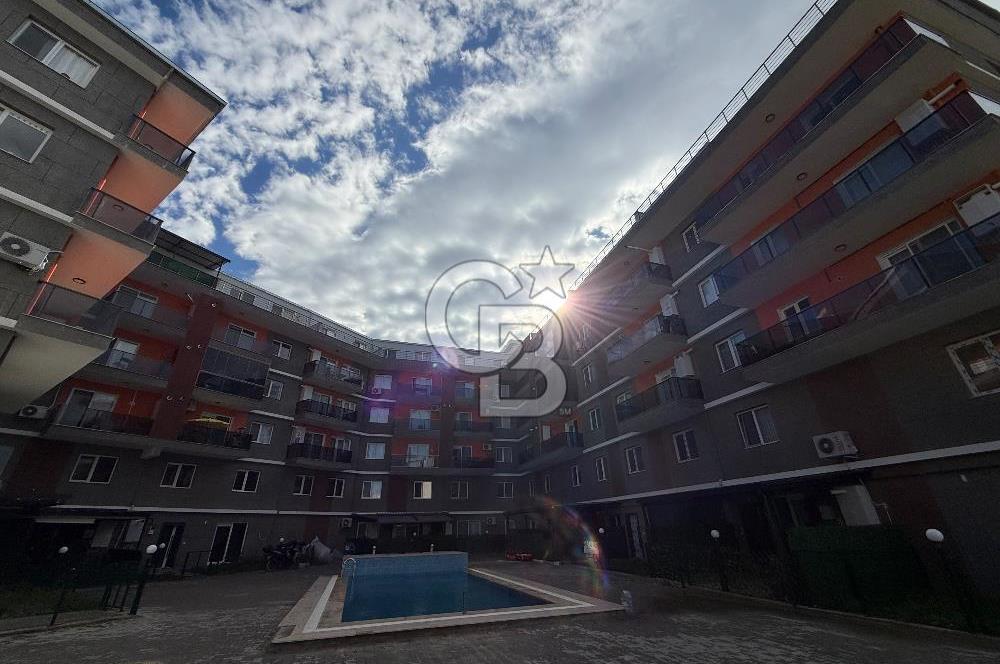 MENEMEN SEYREK’TE HAVUZLU SITEDE 1 + 1 