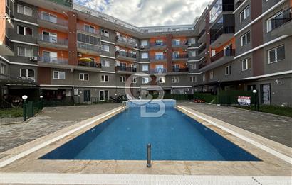 MENEMEN SEYREK’TE HAVUZLU SITEDE 1 + 1 