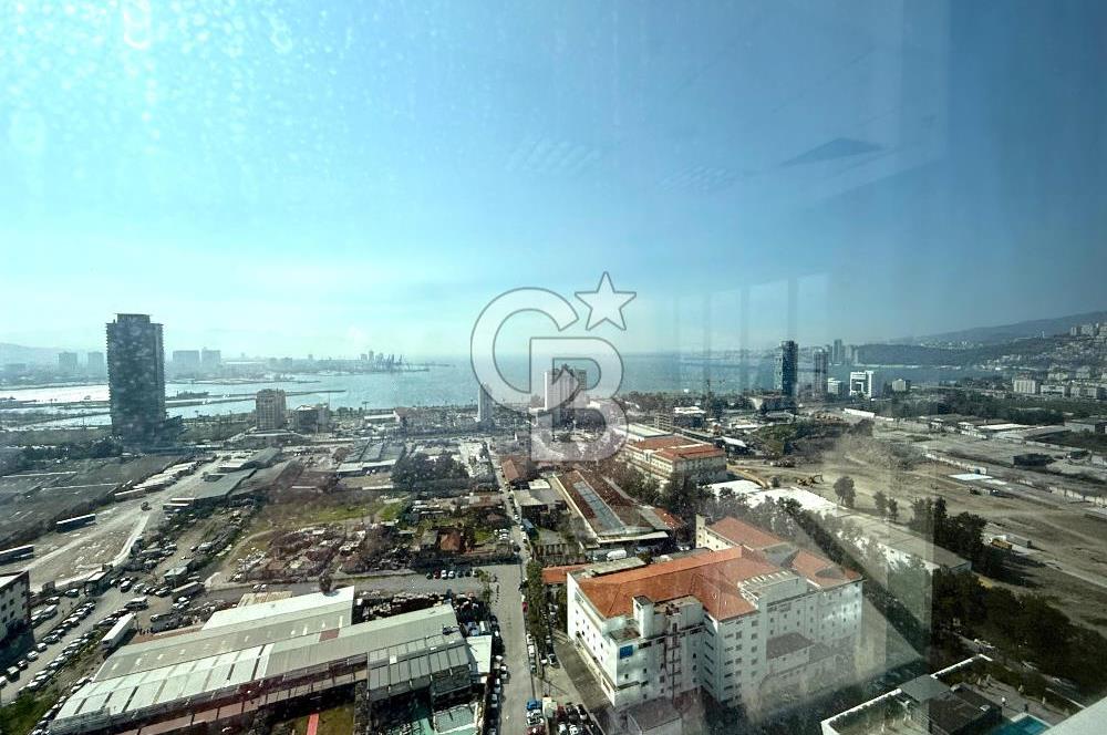 MUSELAND FOLKART TOWERS'TA FULL KÖRFEZ MANZARALI İŞ YERİ