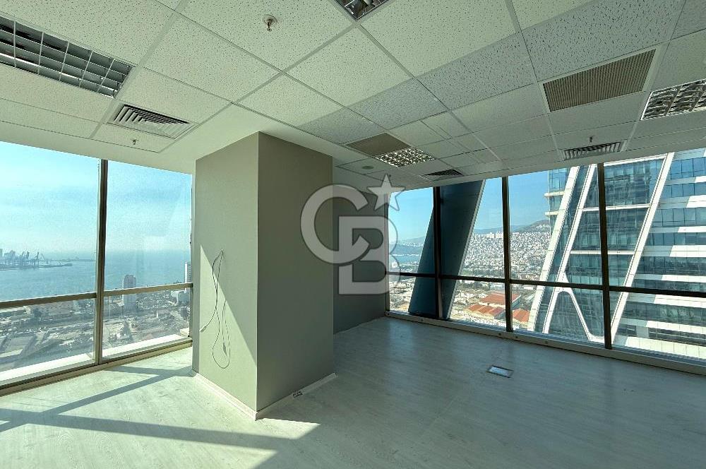 MUSELAND FOLKART TOWERS'TA FULL KÖRFEZ MANZARALI İŞ YERİ