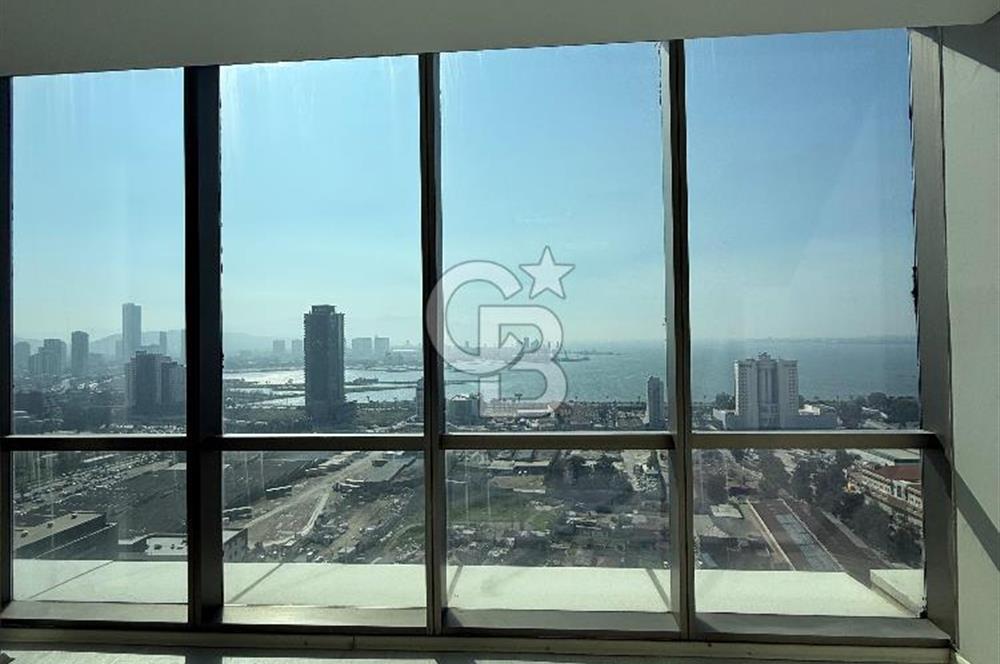 MUSELAND FOLKART TOWERS'TA FULL KÖRFEZ MANZARALI İŞ YERİ