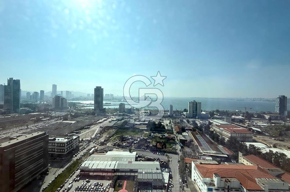 MUSELAND FOLKART TOWERS'TA FULL KÖRFEZ MANZARALI İŞ YERİ