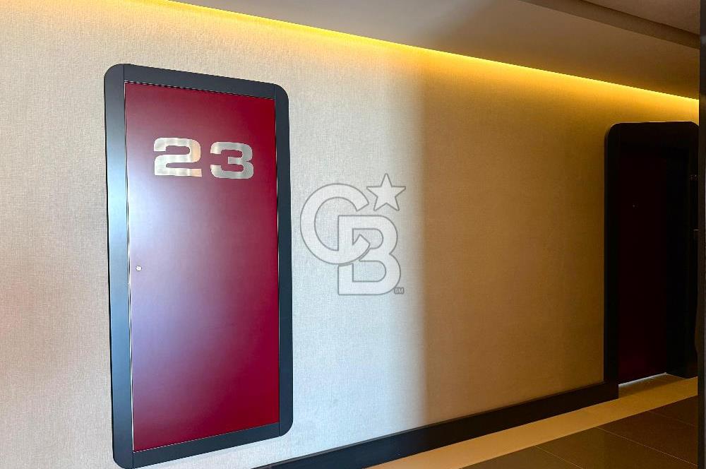 MUSELAND FOLKART TOWERS'TA FULL KÖRFEZ MANZARALI İŞ YERİ