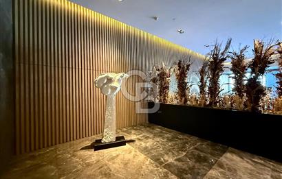 MUSELAND FOLKART TOWERS'TA FULL KÖRFEZ MANZARALI İŞ YERİ