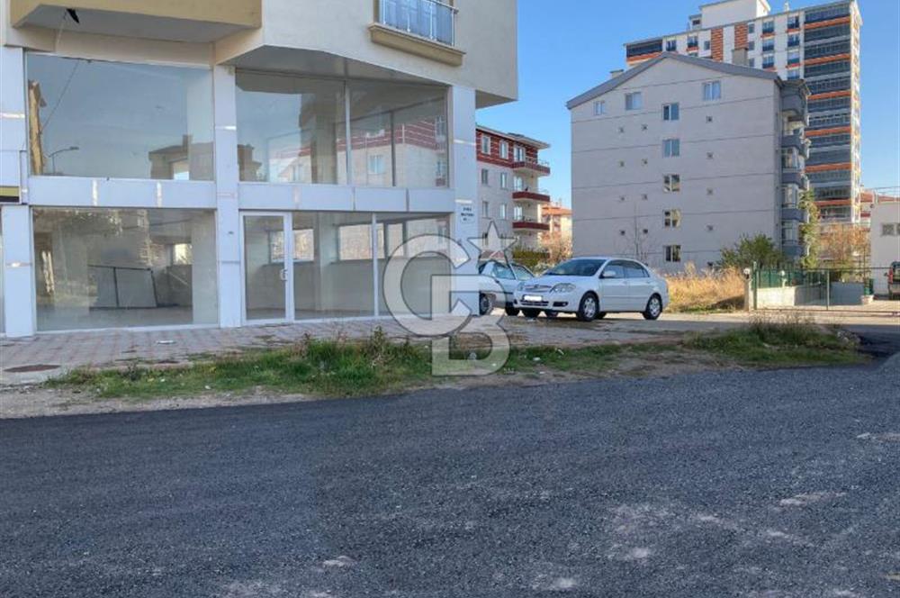 KAHRAMANKAZAN'DA MERKEZİ LOKASYONDA SATILIK DÜKKAN
