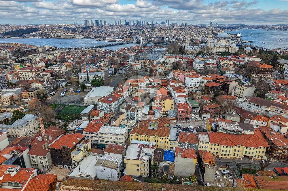 Vefa da satılık 7 odalı apart otel