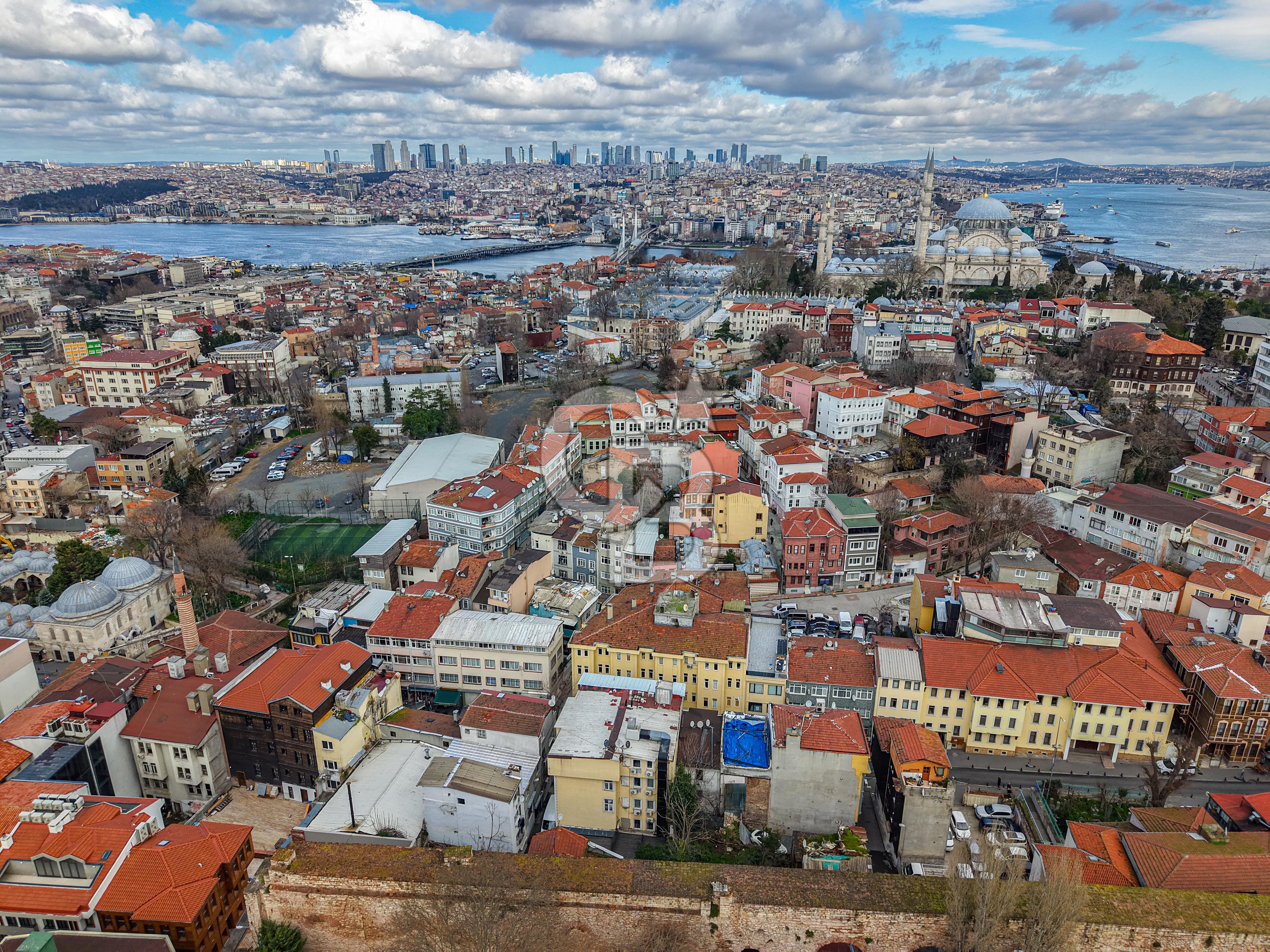 Vefa da satılık 7 odalı apart otel