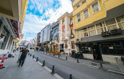 Vefa da satılık 7 odalı apart otel