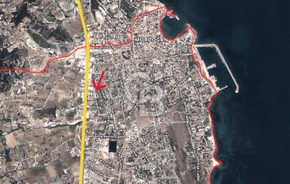 Karaburun Mordoğan Merkez’de Caddeye Çok Yakın Villa Arsası