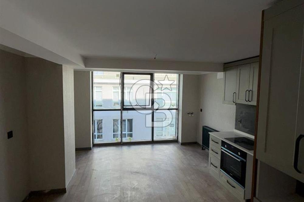 ATATÜRK BULVARIN'DA SIFIR HEM OFİS HEM KONUT KİRALIK 1+1