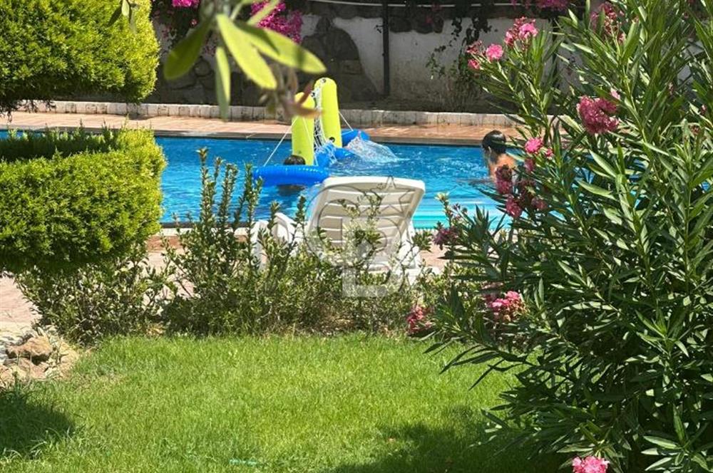 Bodrum Gündoğan Butik Sitede Kiralık Tripleks Villa