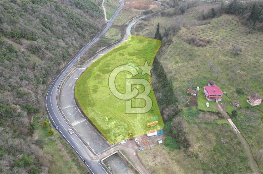 YOMRA'DA ANA YOL KENARI SATILIK TİCARİ İMARLI ARSA