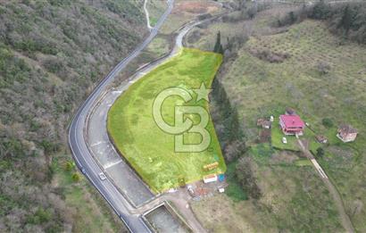 YOMRA'DA ANA YOL KENARI SATILIK TİCARİ İMARLI ARSA