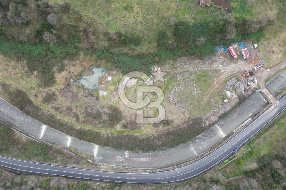 YOMRA'DA ANA YOL KENARI SATILIK TİCARİ İMARLI ARSA