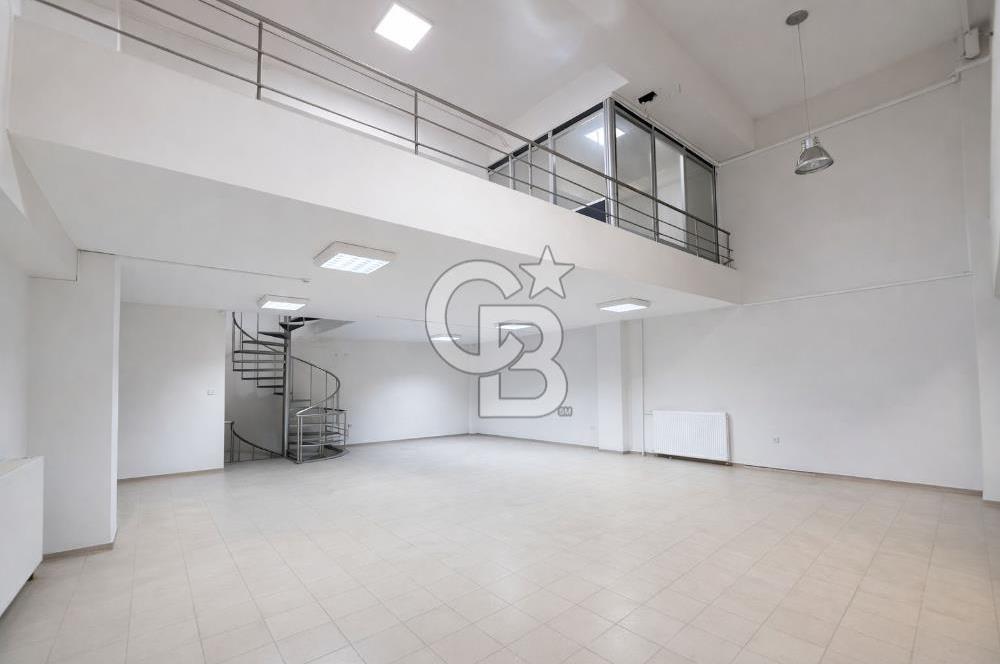  İzmir Konak Oto Plaza’da Üç Katlı Prestijli Fırsat Ticari Dükkan