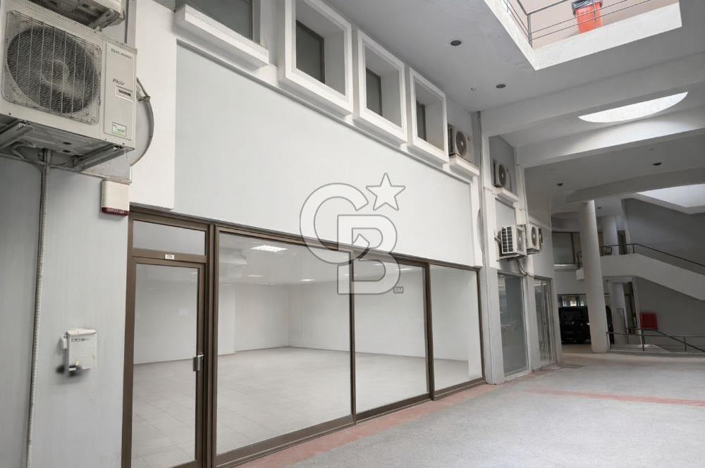  İzmir Konak Oto Plaza’da Üç Katlı Prestijli Fırsat Ticari Dükkan