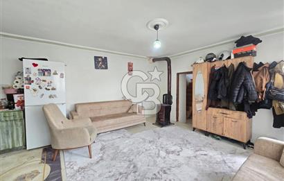 Ayvalık Merkezde Satılık Müstakil 3+1 Bahçeli Ev Sahile 300m