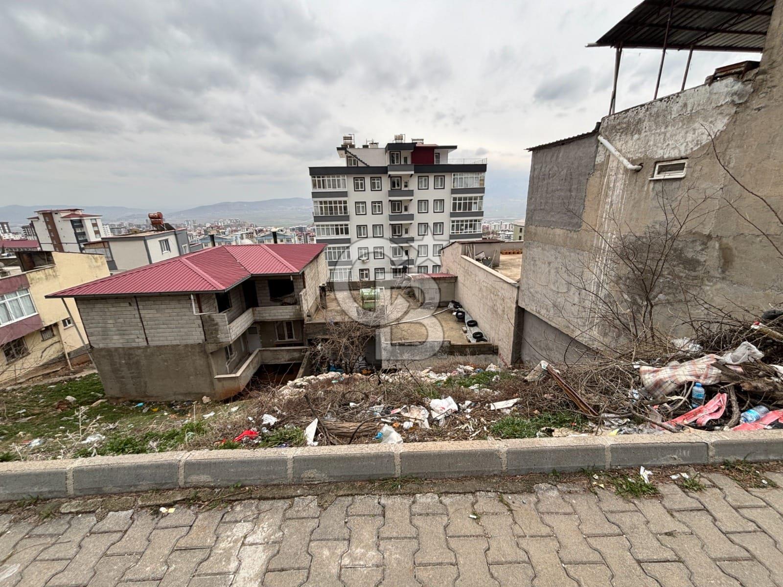 CB'DEN 5 NİSAN MH.DE (126 m2) SATILIK 2 KAT KONUT İMARLI ARSA