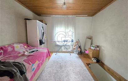 Ayvalık Merkezde Satılık Müstakil 3+1 Bahçeli Ev Sahile 300m