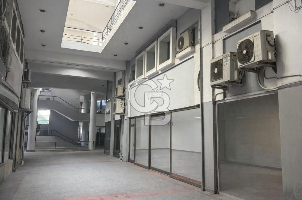  İzmir Konak Oto Plaza’da Üç Katlı Prestijli Fırsat Ticari Dükkan
