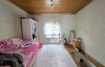 Ayvalık Merkezde Satılık Müstakil 3+1 Bahçeli Ev Sahile 300m